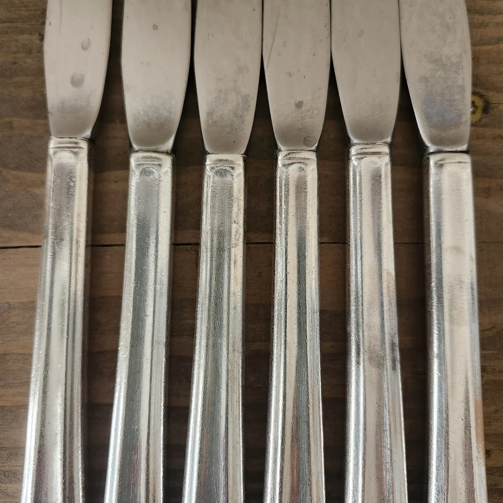 Vintage Rogers Elegant Silver Plated Stainless Butter Knives Set of 6